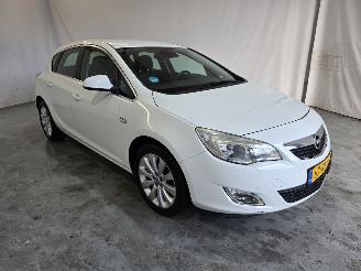 škoda osobní automobily Opel Astra 1.4 Cosmo 2011/4