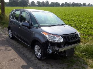 disassembly passenger cars Citroën C3 picasso 1.6 hdi 2010/5