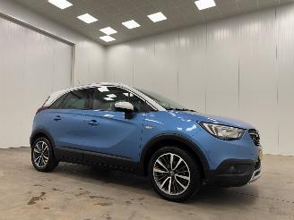 Vaurioauto  passenger cars Opel Crossland X 1.2 Turbo Innovation Navi Clima 2017/10