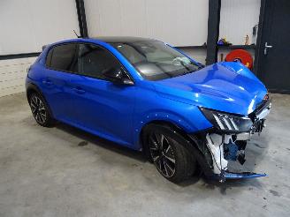 Salvage car Peugeot 208 1.2 THP AUTOMAAT 2022/4