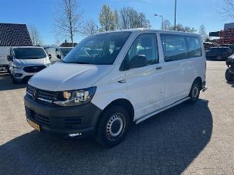 Damaged car Volkswagen Transporter 2.0 TDI 110KW  KOMBI AUTM. BRIEF PKW 8P KLIMA EURO6 2017/6