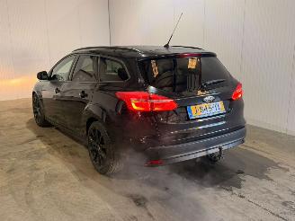škoda osobní automobily Ford Focus 1.0 Ti-VCT EcoBoost 12V 125 Combi/o  Benzine 998cc 92kW (125pk) FWD 2015/3