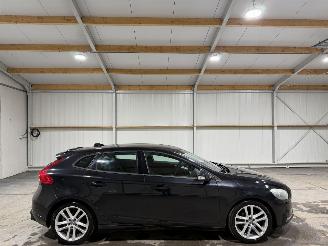 damaged passenger cars Volvo V-40 1.6 110kW Clima Camera T3 2012/11