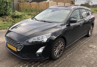 damaged passenger cars Ford Focus Focus Focus Wagon 1.0 EcoBoost Titanium Business 2020/5