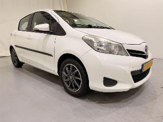 Auto incidentate Toyota Yaris HB 1.0 VVT-i Aspitation Airco 2012/3