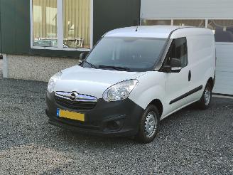 Vaurioauto  passenger cars Opel Combo VAN1.3 CDTi Edition L1 H1 2019/1
