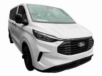 Démontage voiture Ford Tourneo Custom NXN TREND 320 SWB 2024/11