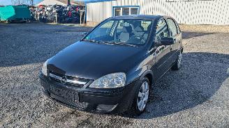 Salvage car Opel Corsa 1.2 2005/4