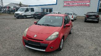 demontáž osobní automobily Renault Clio R 2011/5