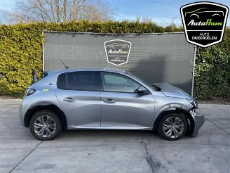 Vrakbiler auto Peugeot 208 208 II (UB/UH/UP), Hatchback 5-drs, 2019 e-208 50 kWh 2021/3