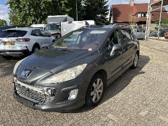uszkodzony samochody osobowe Peugeot 308 SW 1.6 VTI XT 2010/10
