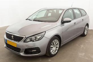 skadebil auto Peugeot 308 1.2 PureTech Clima Navi Blue Lease 2019/2