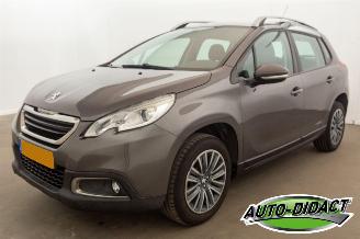 krockskadad bil auto Peugeot 2008 1.6 VTi Airco Navi Active 2014/6