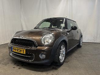 Unfallwagen Mini Mini Mini (R56) Hatchback 1.6 16V Cooper (N16-B16A) [90kW]  (09-2009/11-201=
3) 2010/11