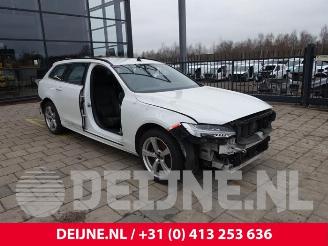 disassembly passenger cars Volvo V-90 V90 II (PW), Combi, 2016 2.0 B6 Mild Hybrid AWD 2022/4