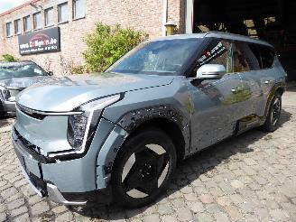 damaged passenger cars Kia EV9  2025/11