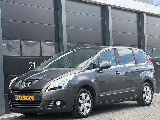 Schadeauto Peugeot 5008 1.6 VTi Navi Clima 7-PERS 2010/11