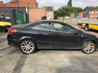 rozbiórka samochody osobowe Opel Astra BENZINE - 1600CC - 6VIT 2009/1