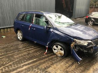 Damaged car Skoda Fabia 1200CC - BENZINE - 66KW 2016/1
