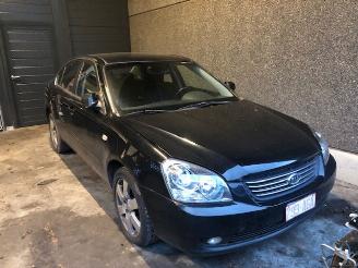 disassembly passenger cars Kia Magentis  2006/1