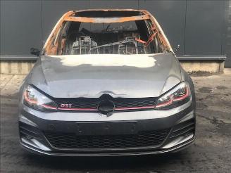 Salvage car Volkswagen Golf GOLF VII GTI 2000cc benzine 180KW 2017/11