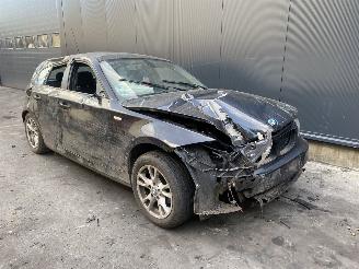 Vrakbiler auto BMW 1-serie (E87/87N) Hatchback 5-drs 2003 / 2012 116i 2.0 16V Corporate Lease Hatchback 4Dr Benzine 1.995cc 90kW RWD 2009/5