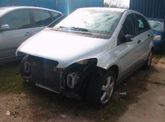 Dezmembrări autoturisme Mercedes B-klasse 200 2006/1