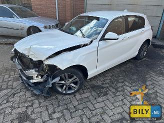 Démontage voiture BMW 1-serie F20 114i N13 2012/1