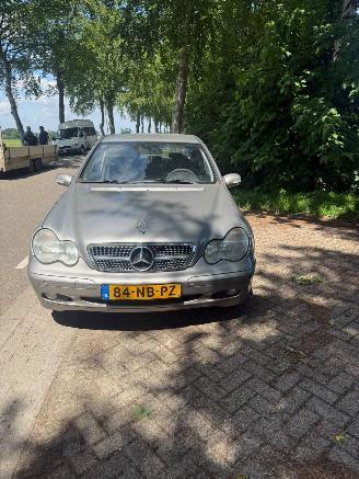Uttjänta bilar auto Mercedes C-klasse C 180 KOMPRESSOR 2003/6