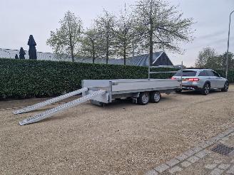 danneggiata carrello Henra  400CM x 200CM MET RIJPLATEN 2010/4
