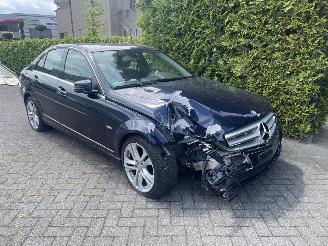 Avarii autoturisme Mercedes C-klasse 180 Business MOTOR LOOPT!! NAP 156PK! 2011/11
